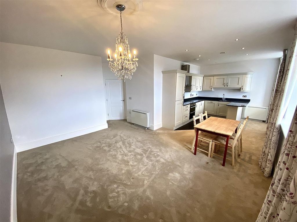 Property photo 2 of 13 Open Plan Living Area
