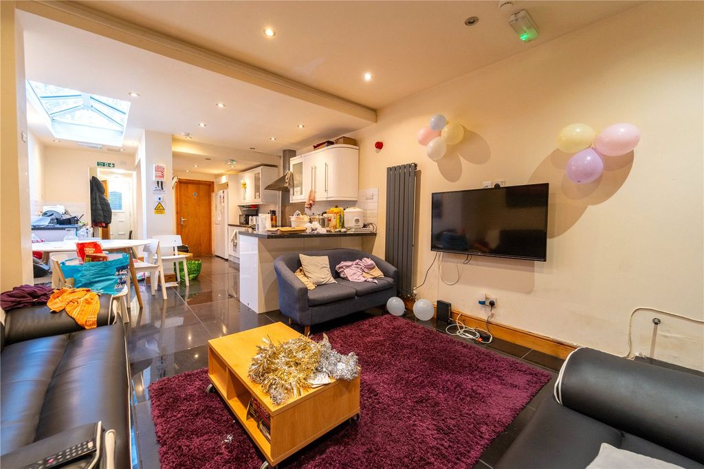 Property photo 2 of 14 Picture No. 06