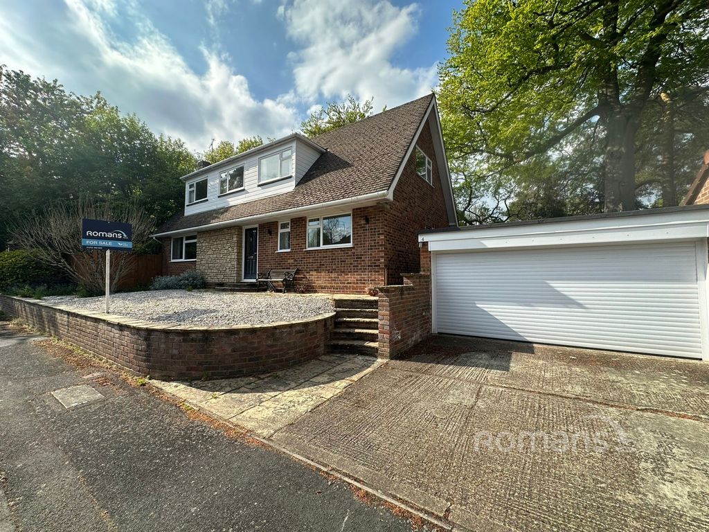 Property photo 1 of 36 Pbox-Img.Jpeg