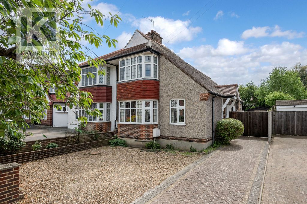 Property photo 1 of 13 Briarwood Road, Stoneleigh - Kt17 2LX
