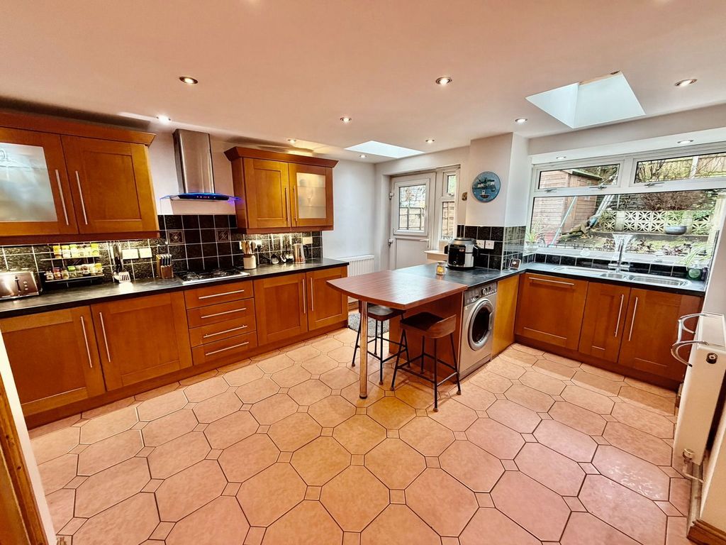 Property photo 1 of 26