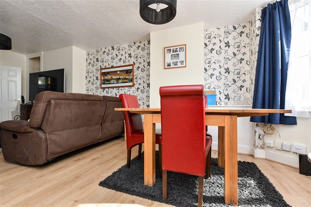 Property photo 2 of 15 Lounge/Diner