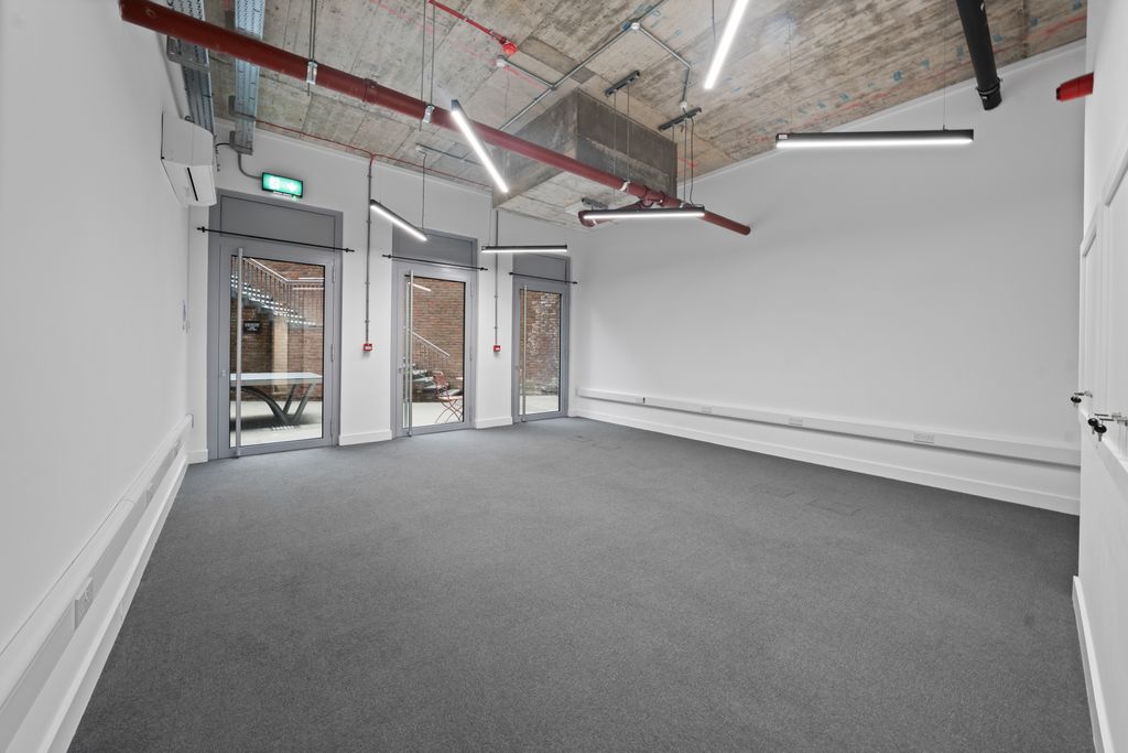 Property photo 2 of 4