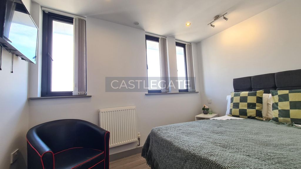 Property photo 1 of 13 Room 60, The Works At Standard House New (6)