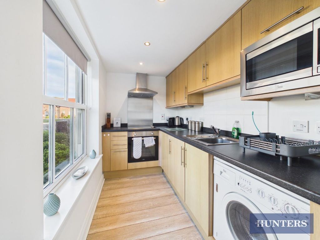 Property photo 2 of 14 Kitchen