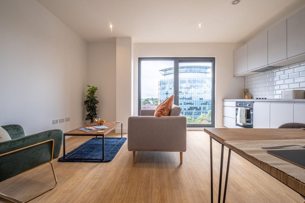 Property photo 1 of 5