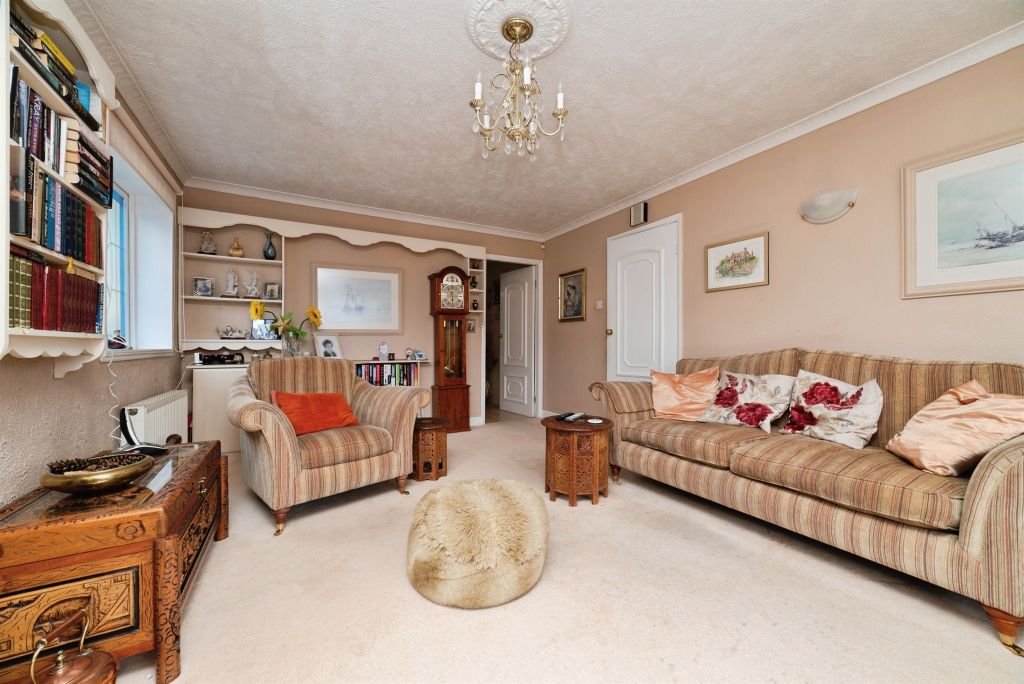 Property photo 3 of 15