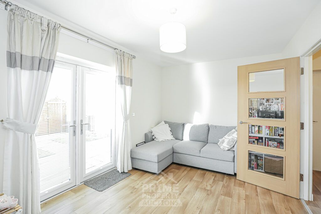 Property photo 3 of 28
