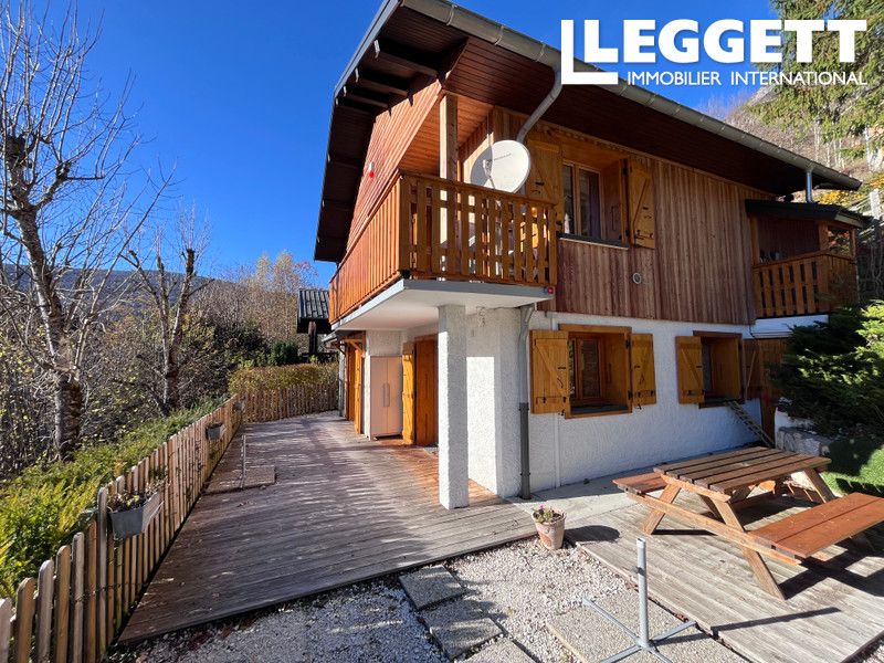 Property photo 3 of 10