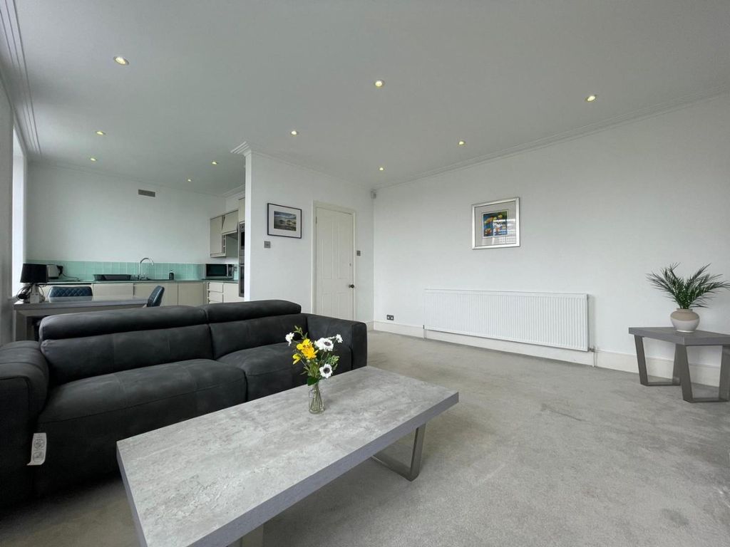 Property photo 3 of 24 4703312