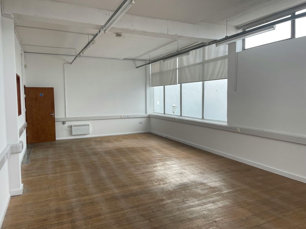 Property photo 3 of 11 Img_1436.Jpg