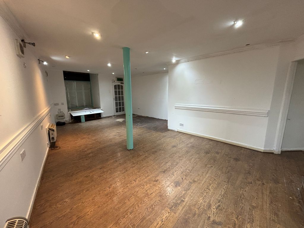 Property photo 3 of 10 3.Jpg