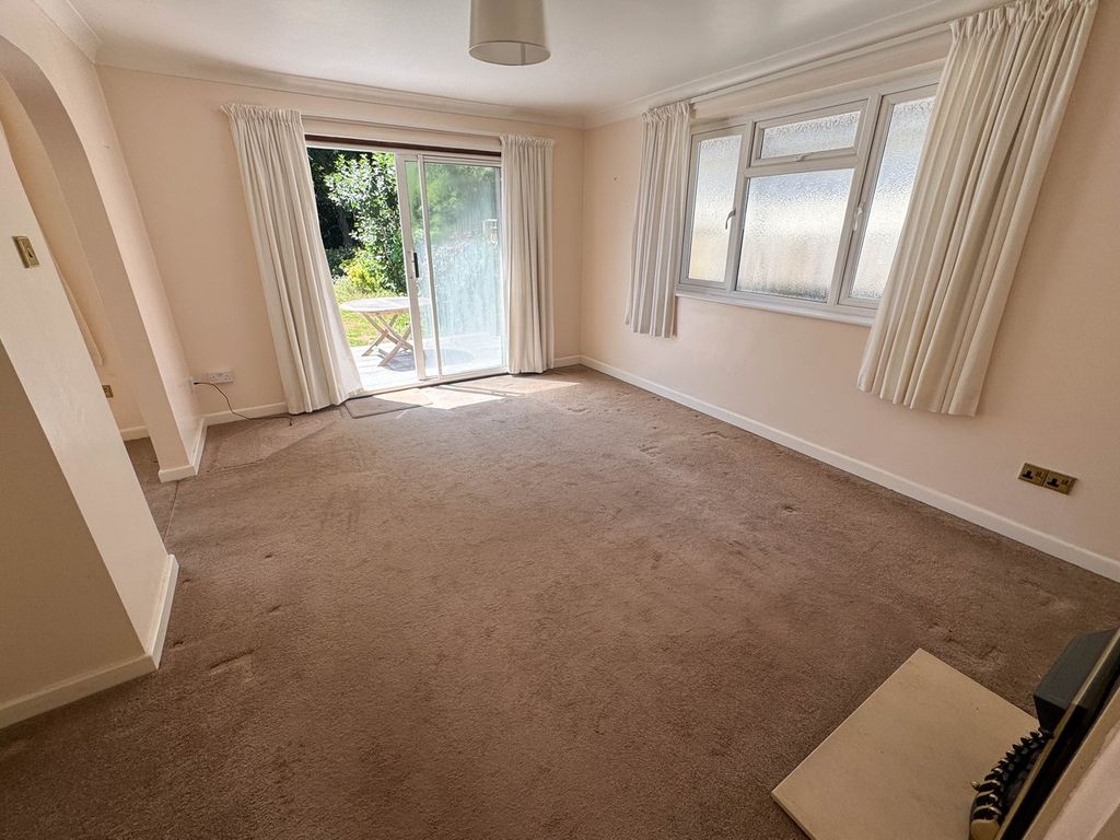 Property photo 3 of 15