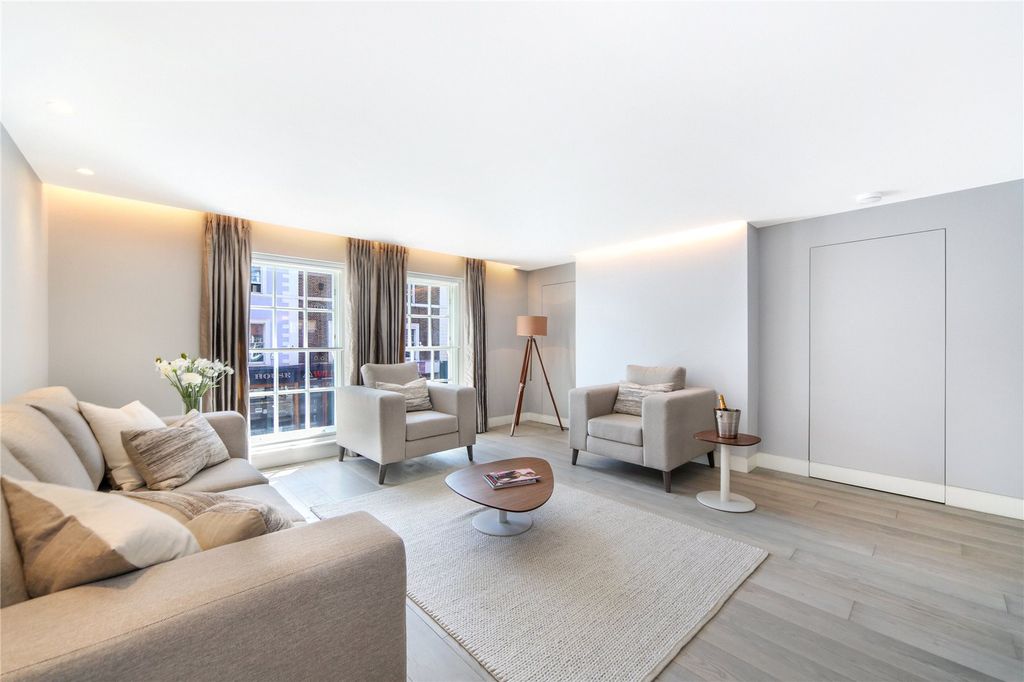 Property photo 1 of 11 Reception Room