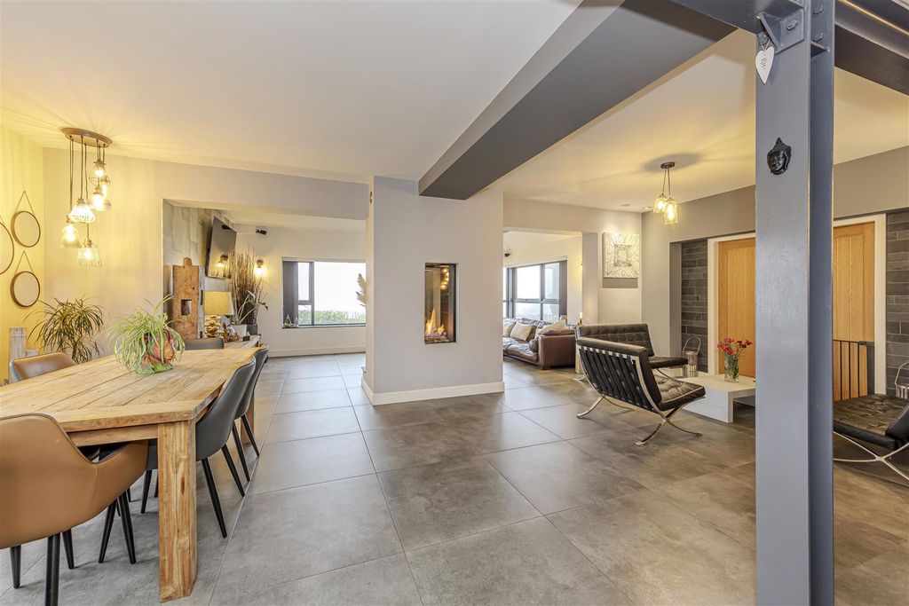 Property photo 3 of 44 Dining Area