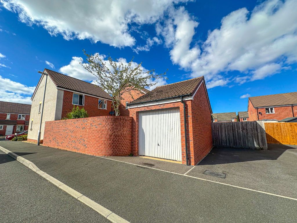 Property photo 2 of 25 5418226