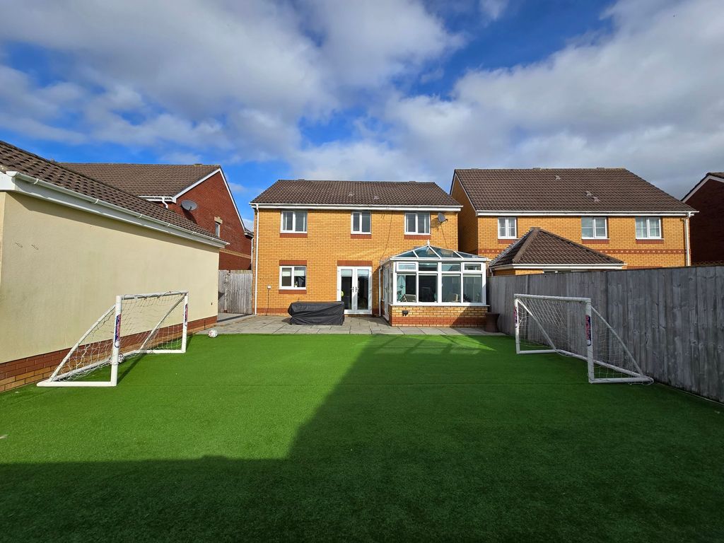 Property photo 2 of 36 Outside