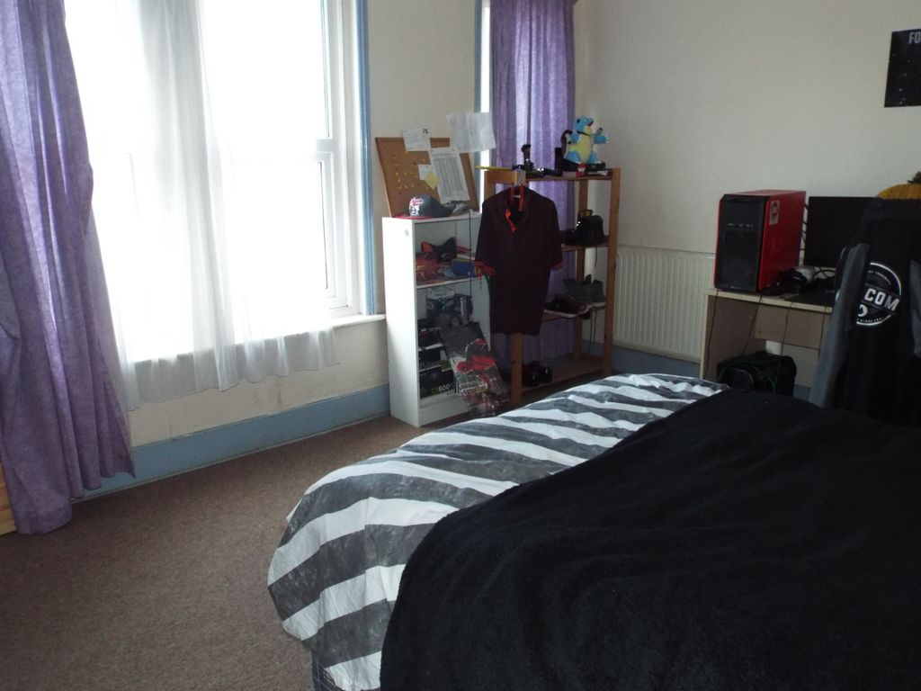 Property photo 3 of 9 Imported Image