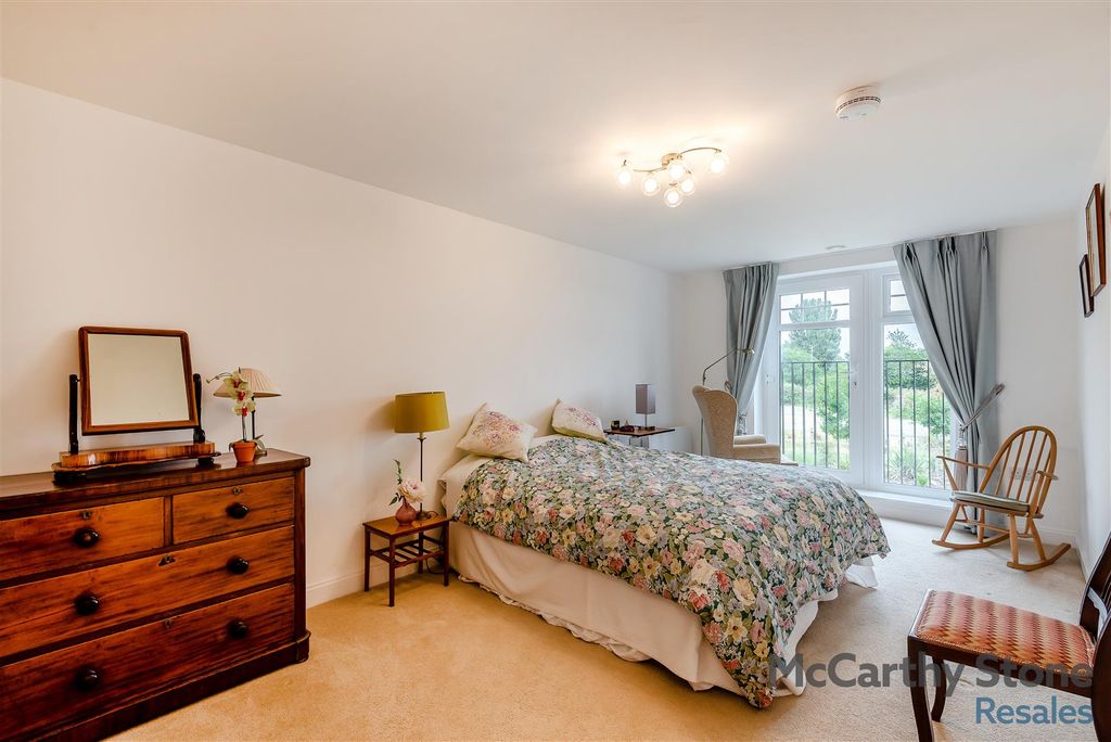 Property photo 3 of 23 8656763-Interior01.Jpg