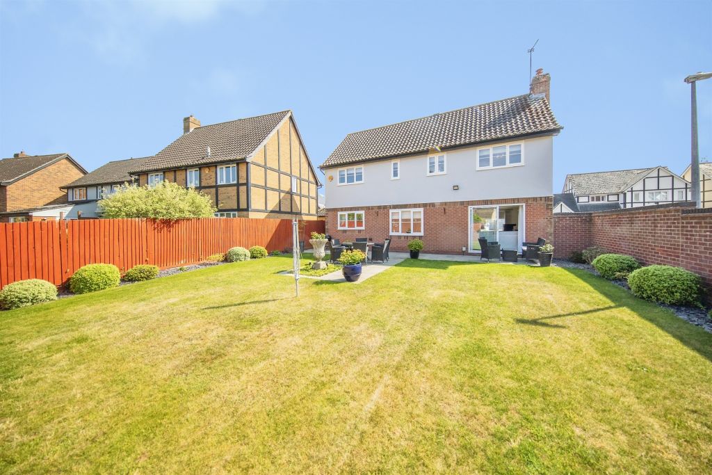 Property photo 2 of 24