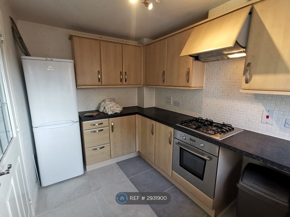 Property photo 3 of 12 Kitchen View 2