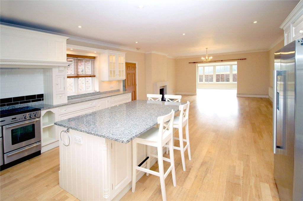 Property photo 3 of 12 Picture No. 08