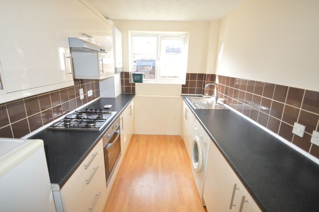 Property photo 2 of 6