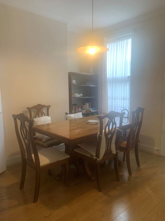 Property photo 3 of 10 Kings Dining