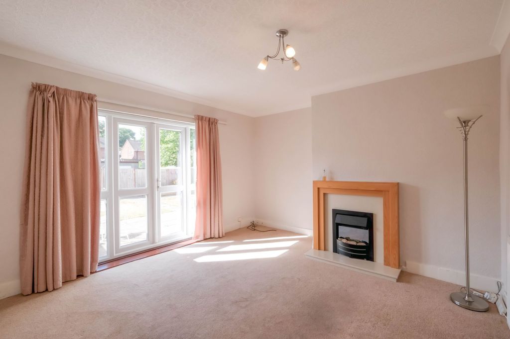 Property photo 2 of 10