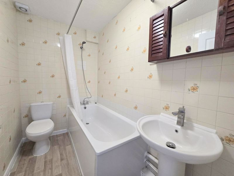 Property photo 3 of 22 Photo 11