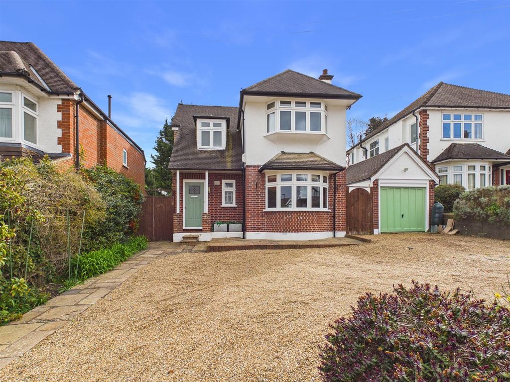 Property photo 1 of 30 Cam02885G0-Pr0597-Still005.Jpg