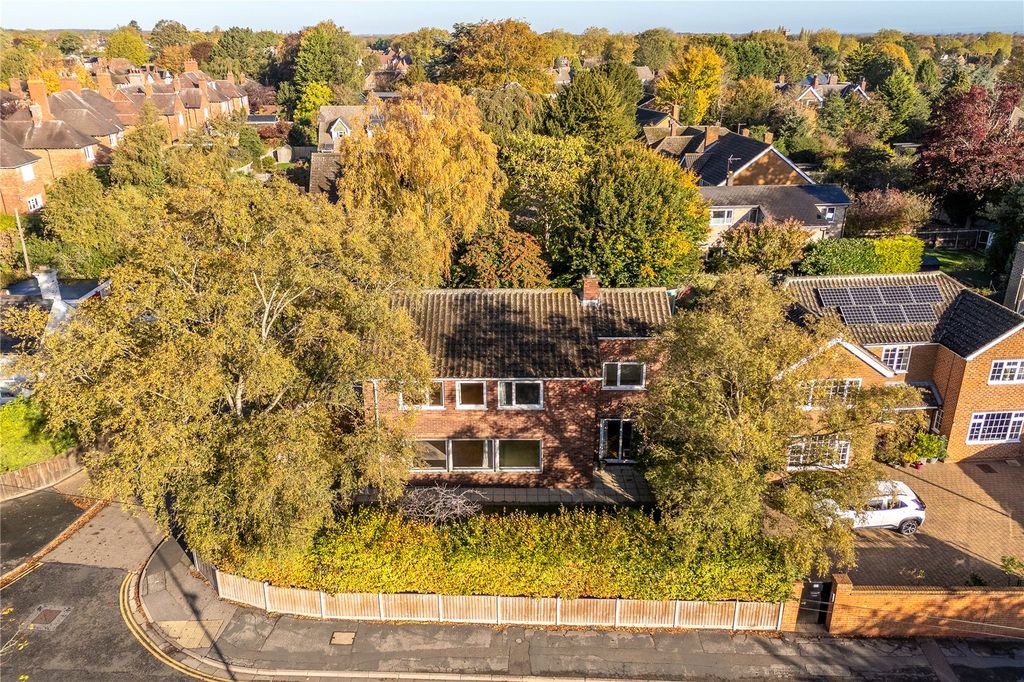 Property photo 3 of 25 Outside