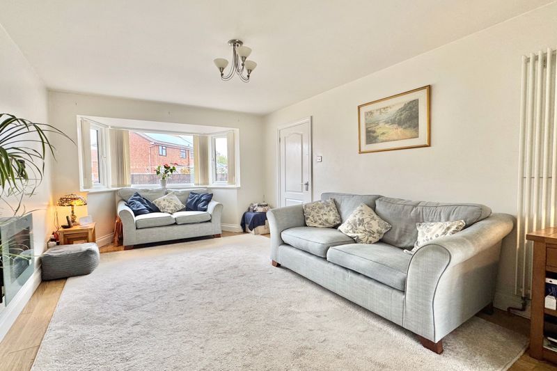 Property photo 2 of 14 Lounge