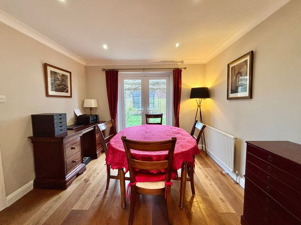 Property photo 3 of 25