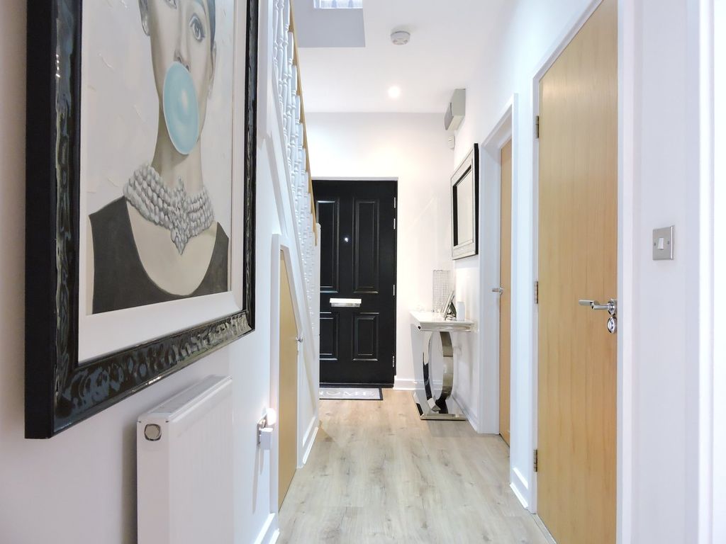 Property photo 2 of 41