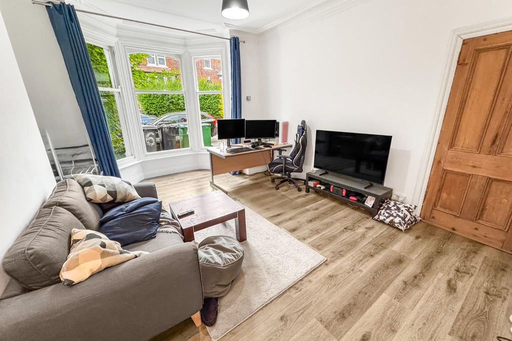 Property photo 3 of 24 3.Jpg