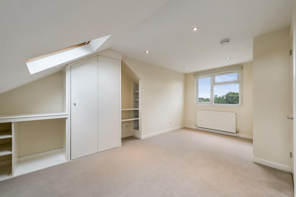 Additional image 15 of 3 bed semi-detached house for saleClifden Road, Brentford TW8