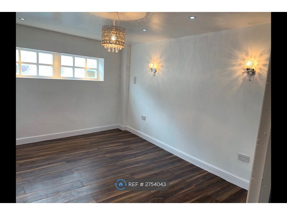 Property photo 3 of 25