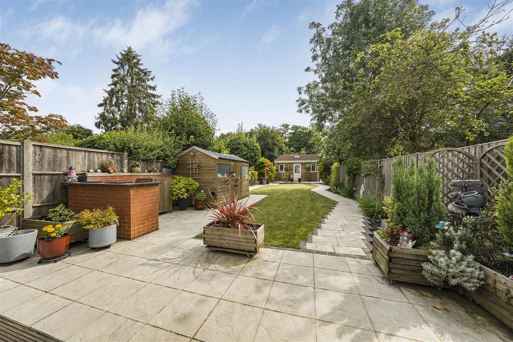 Property photo 3 of 24 Property Photo