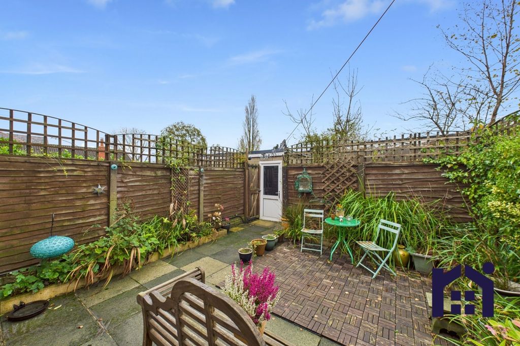 Property photo 3 of 22 Cottage Garden