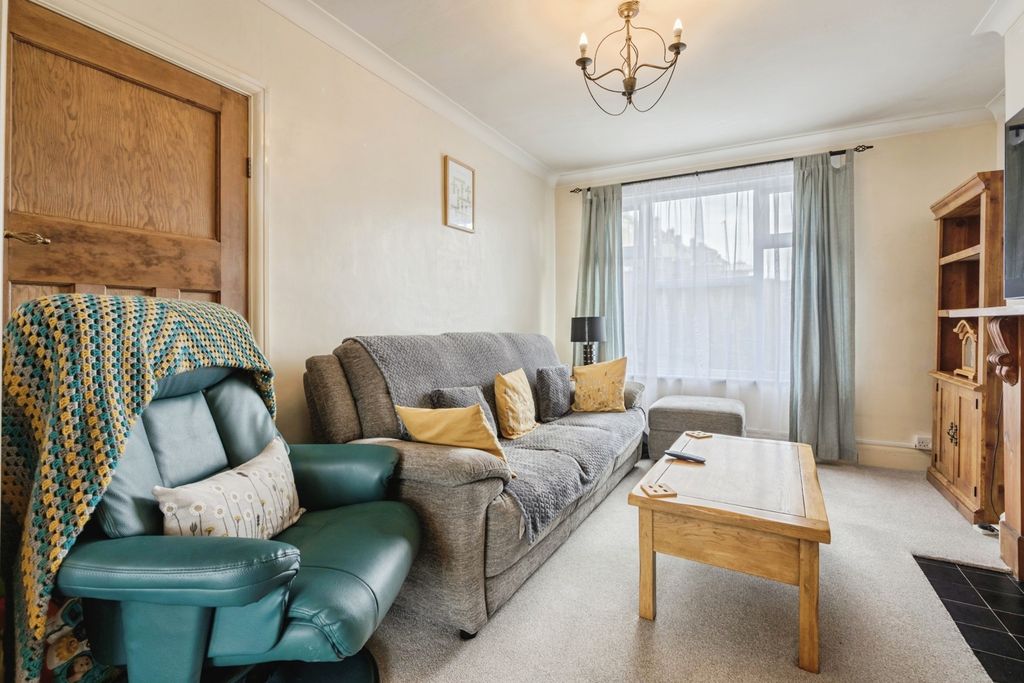 Property photo 3 of 20 Pbox-Img.Jpg