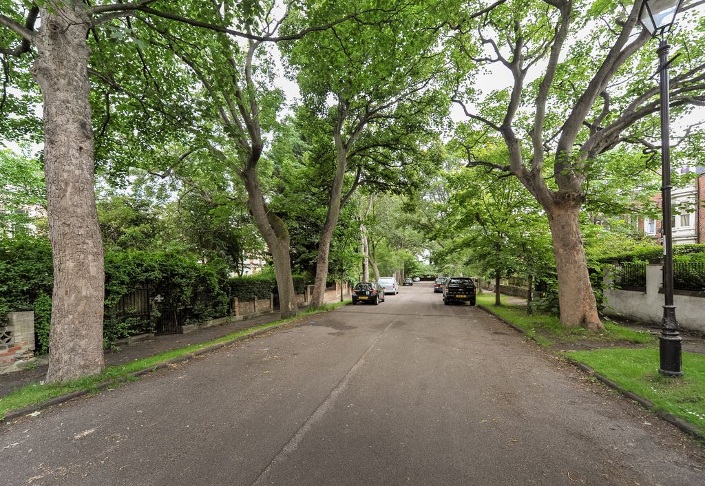 Property photo 1 of 8