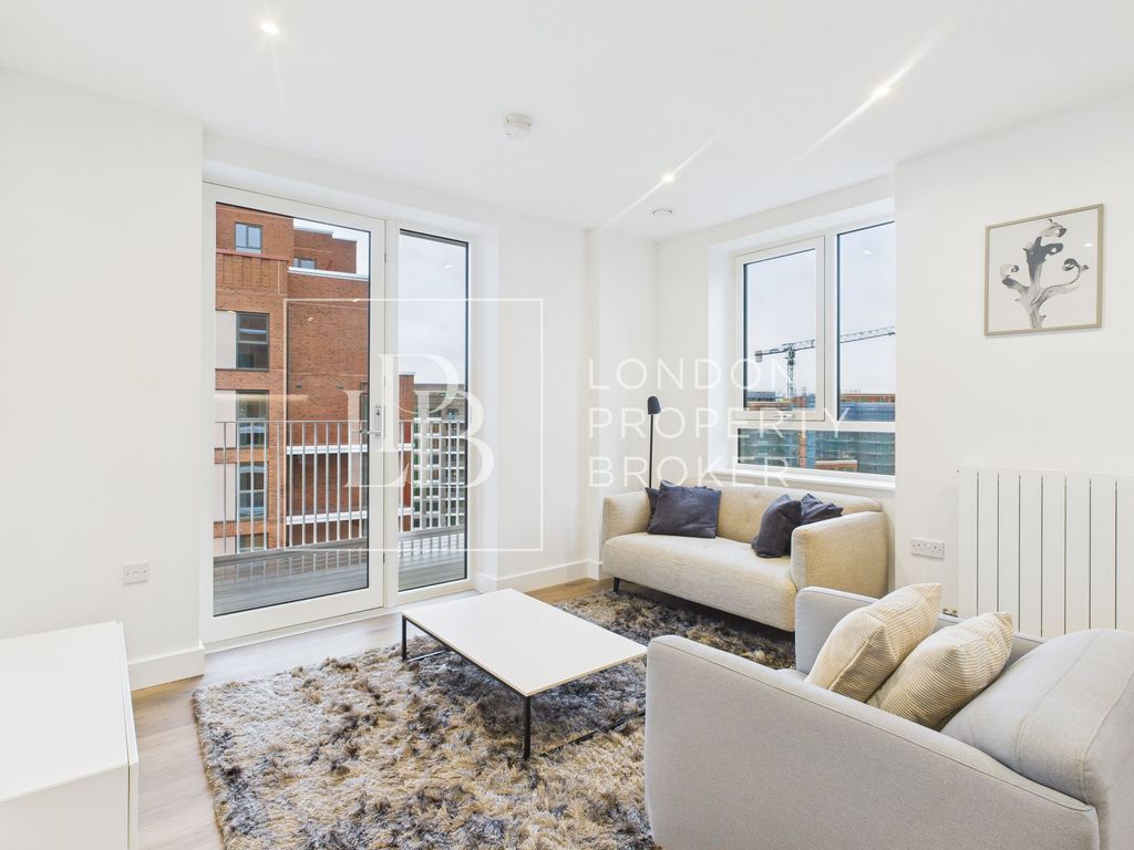 Property photo 3 of 13