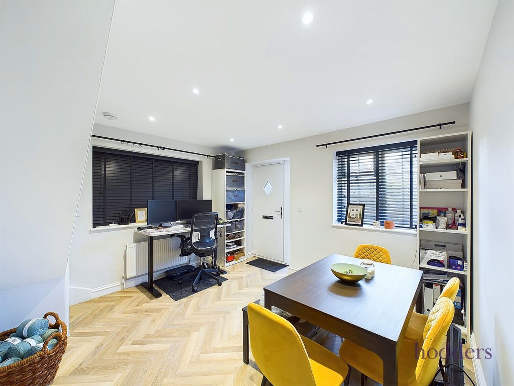 Property photo 3 of 15 Picture No. 16