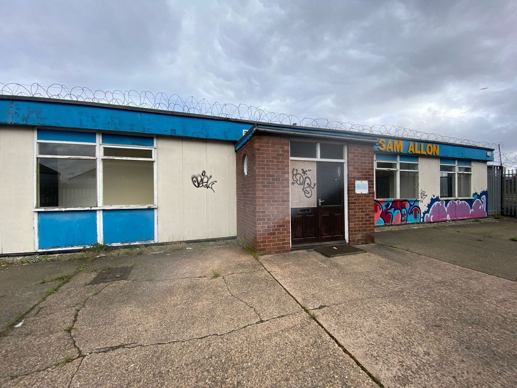 Property photo 1 of 7