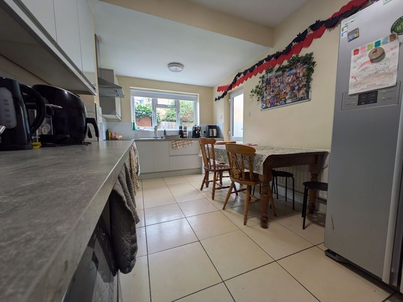 Property photo 3 of 16 Photo 10