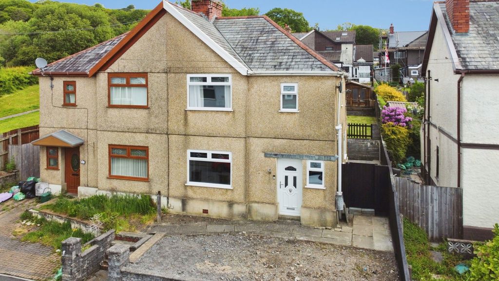 Property photo 3 of 24