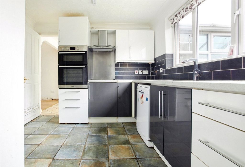 Property photo 3 of 19 Picture No. 34