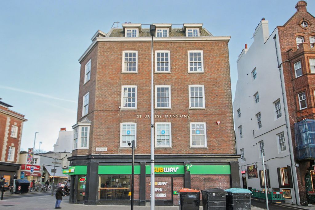 Property photo 1 of 18 Flat 4, St. James Mansions, Old Steine, Brighton, East Sussex, Bn1 1En