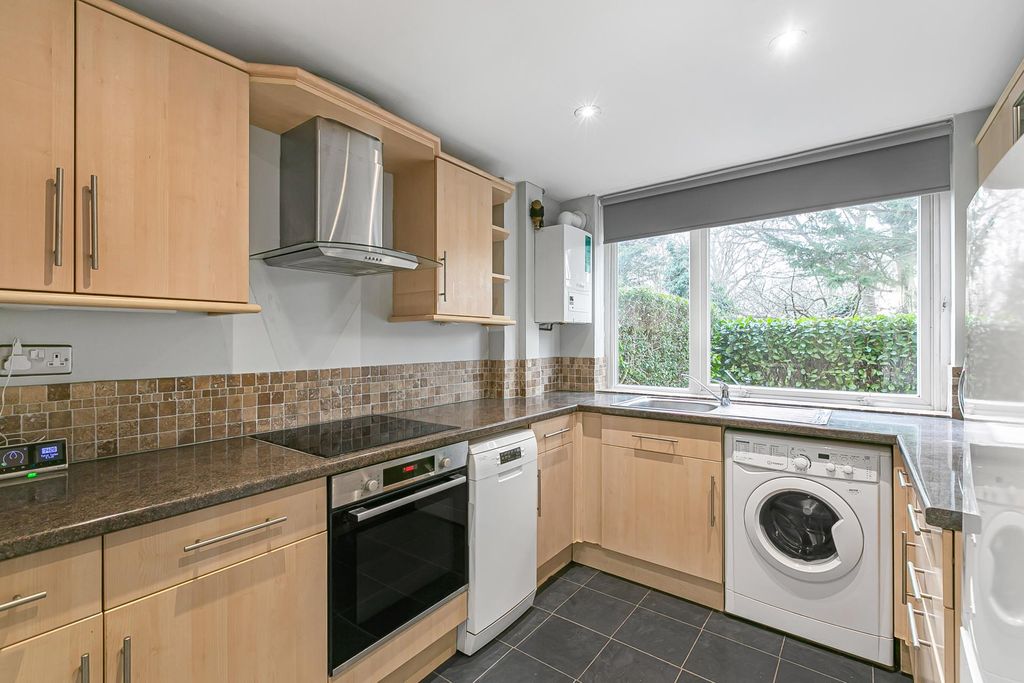 Property photo 2 of 18 Photo 1